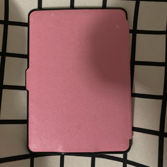 Kindle - Picture 3 of 3